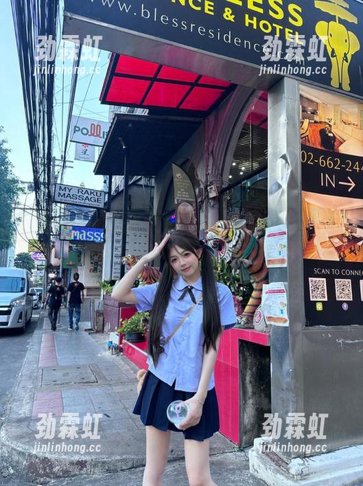 想找155fun的网址黑料入口吗？记得穿越一下，保准乐开怀！