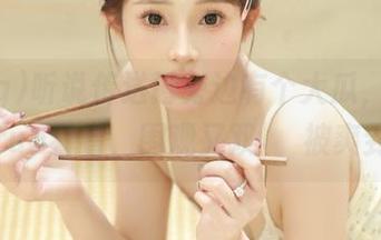 听说传送门旁边有个大瓜，快上51cgfun看看，围观又双叒叒被爽到了！