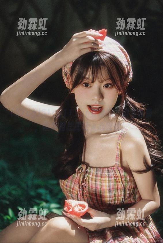 51cg11.fun登录后，瓜虽甘香，但真相总是让人心慌慌！