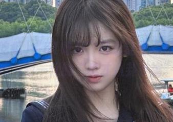 “51吃瓜”网址让热心朝阳群众成为新一代的“鬼才八卦小编”呢