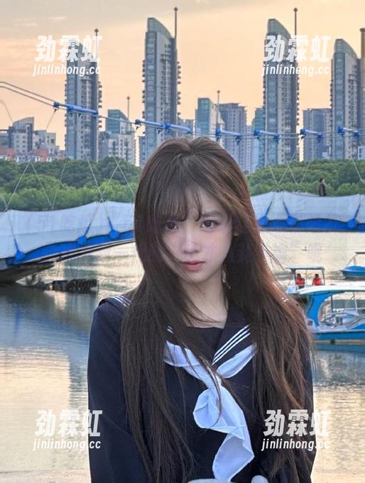 “51吃瓜”网址让热心朝阳群众成为新一代的“鬼才八卦小编”呢