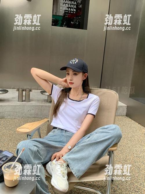 在线八卦密报：让51吃瓜中心带你走进欢乐的漩涡！