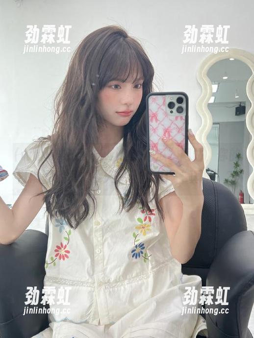 “www.吃瓜”网站，你的日常剧透机，今天想让谁遭遇“真相”？