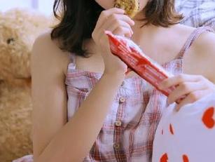 村里黑料多如牛毛，资源供给吃瓜不打烊，简直是盛世！