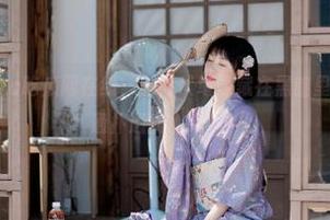 在17c吃瓜网在线，剧情伏笔像藏在黑暗里的小猫咪，扑通扑通的心跳……