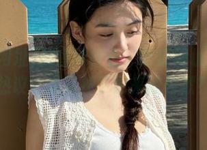抖音网红在‘吃瓜网址’上被热议，谁又掉了原来的包袱？