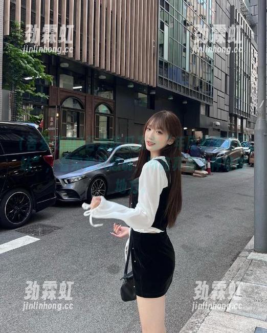 吾爱吃瓜发布“年度最荒诞网站”，看完我只想说，网路真是个神奇的地方。