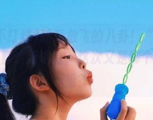 肆意放飞的八卦！“黑料不打烊”直达新地址，这次又是哪个明星翻船？
