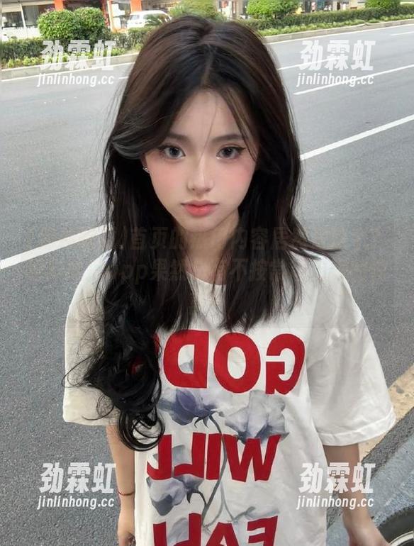 首页的热门内容居然是这个？黑料吃瓜app果然总有不按常理出牌的惊喜！