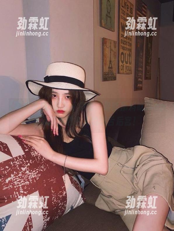 吃瓜不停歇，最新黑料吃瓜app带你走进名人的嚼舌后宫！