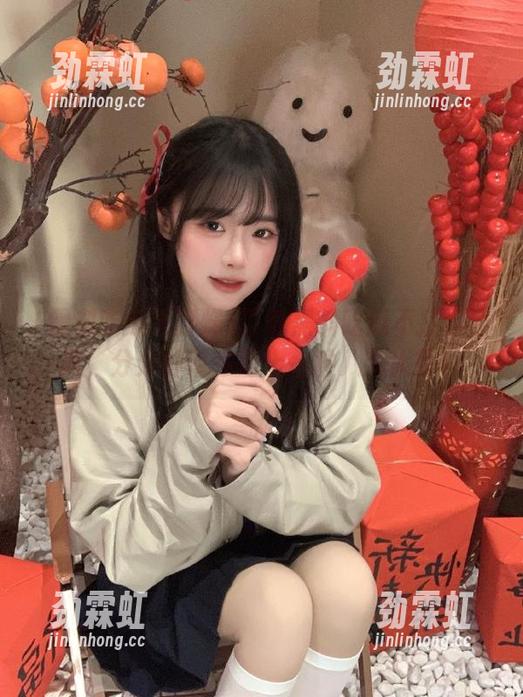 下载黑料吃瓜不打烊导航，分分钟带你吃上各种八卦大餐！