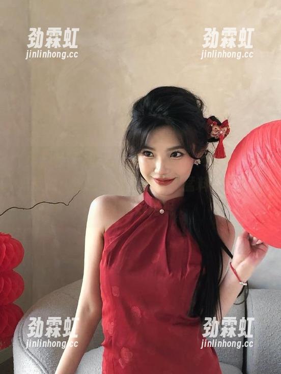 进入“黑料社区”网站后，我只想说：这款app真是块“猛料”聚集地，很好用呢