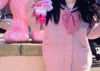 下载黑料老司机，安卓用户也能当个吃瓜小达人，瓜你想吃就吃！